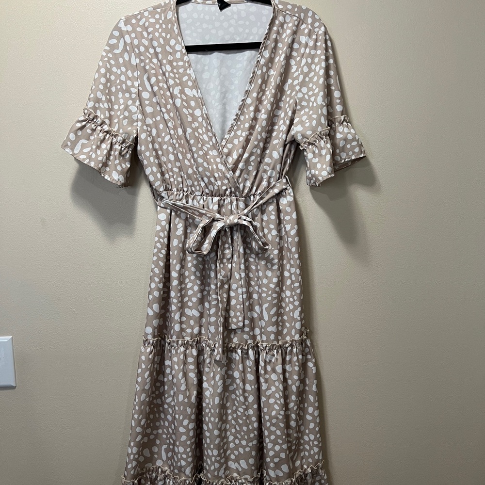 SHEIN Tan and White Patterned Midi Dress